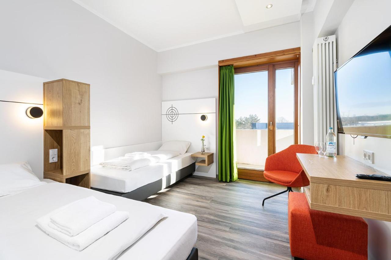 Hotel Olympia Schiessanlage Garching bei Muenchen Exterior photo